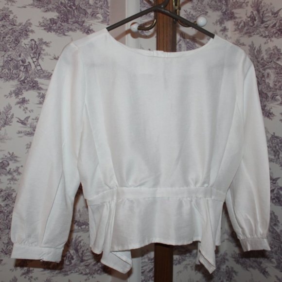 Formal blouse. Button up back. Size-M NWT - Picture 1 of 7